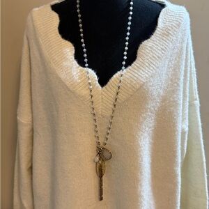 eesome Cream V-Neck Cozy Knit Sweater